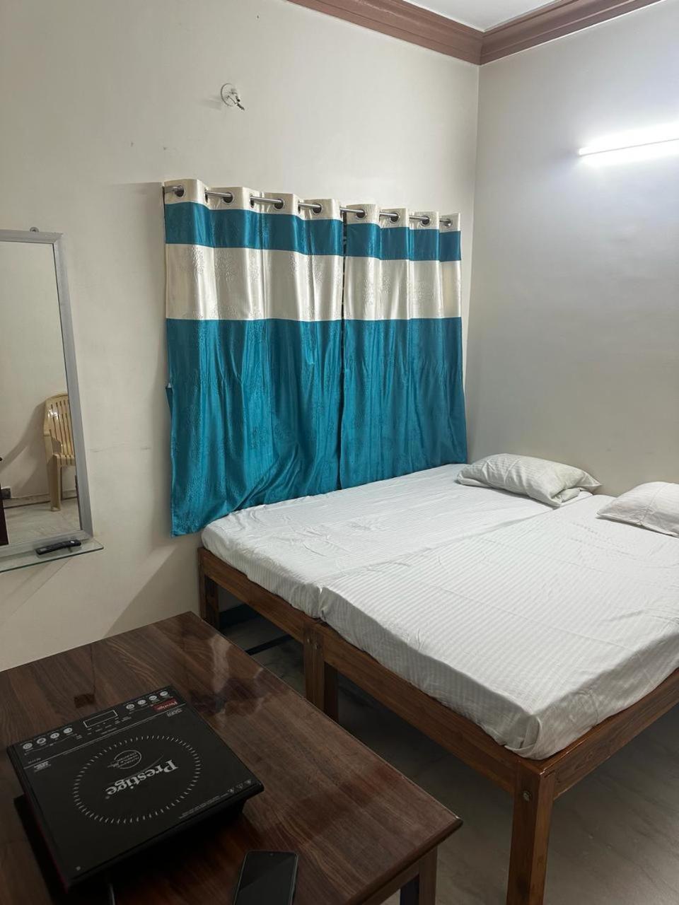 Temple View Home Stay Tiruvannāmalai Exteriör bild