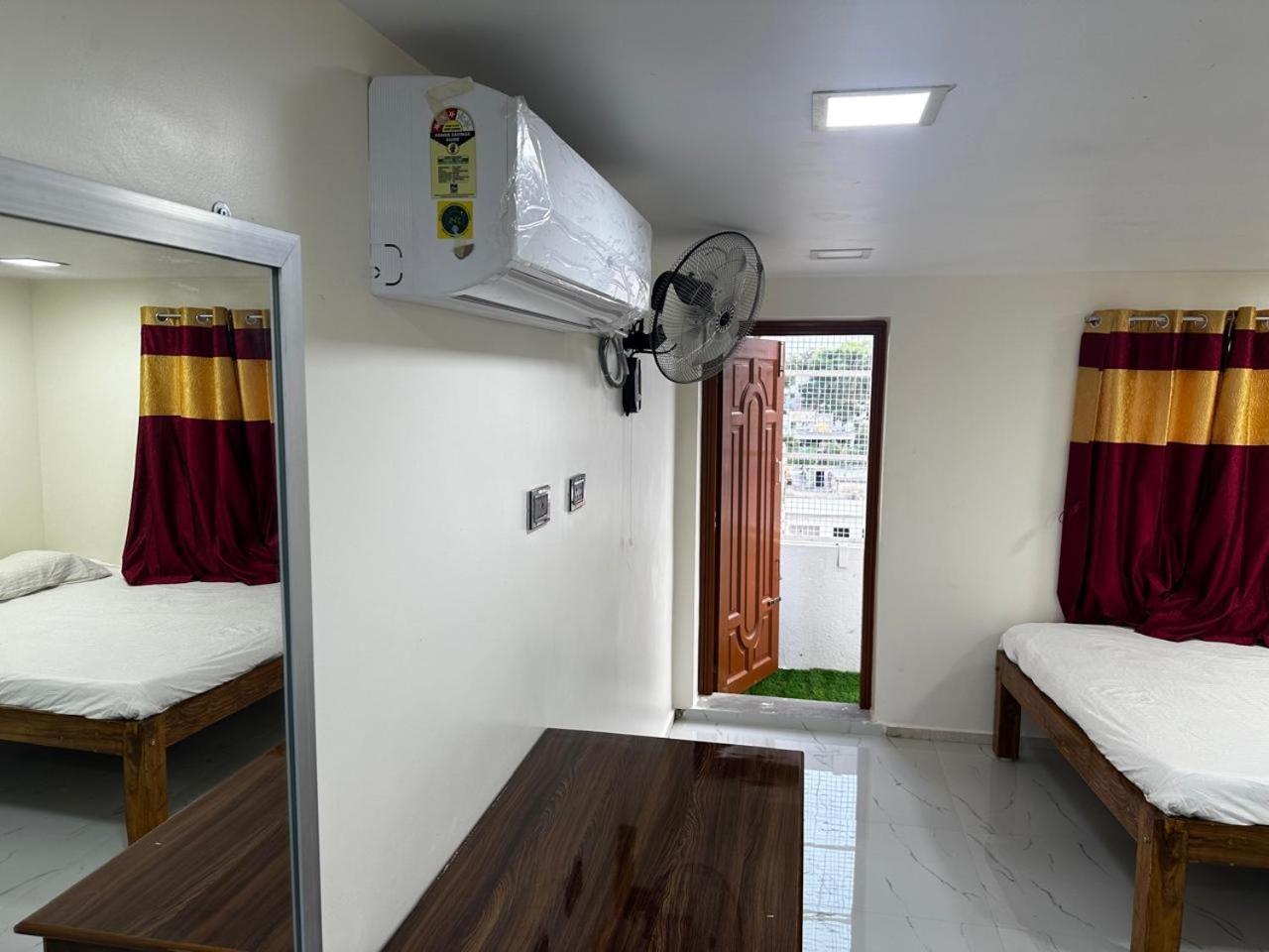 Temple View Home Stay Tiruvannāmalai Exteriör bild